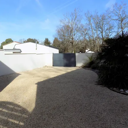 Villa - Lumineuse Maison Neuve Avec Jardin - Proche Commerces