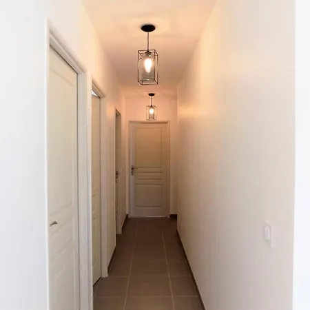 - Lumineuse Maison Neuve Avec Jardin - Proche Commerces *