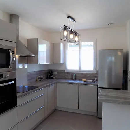 - Lumineuse Maison Neuve Avec Jardin - Proche Commerces Villa *