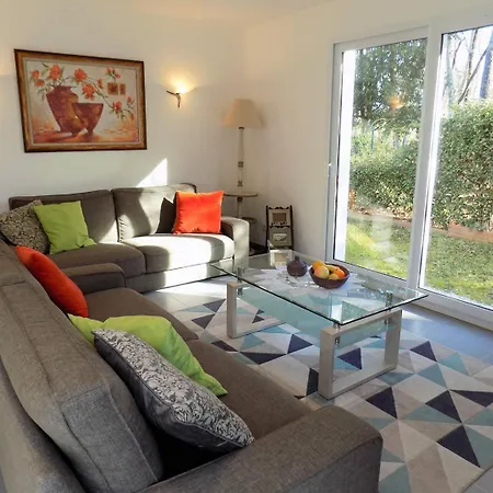 Villa - Lumineuse Maison Neuve Avec Jardin - Proche Commerces *